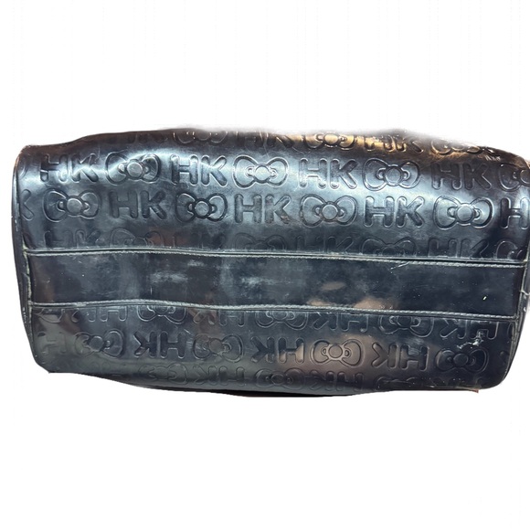 Hello Kitty Glossy Black Embossed Hand Bag - Picture 3 of 4